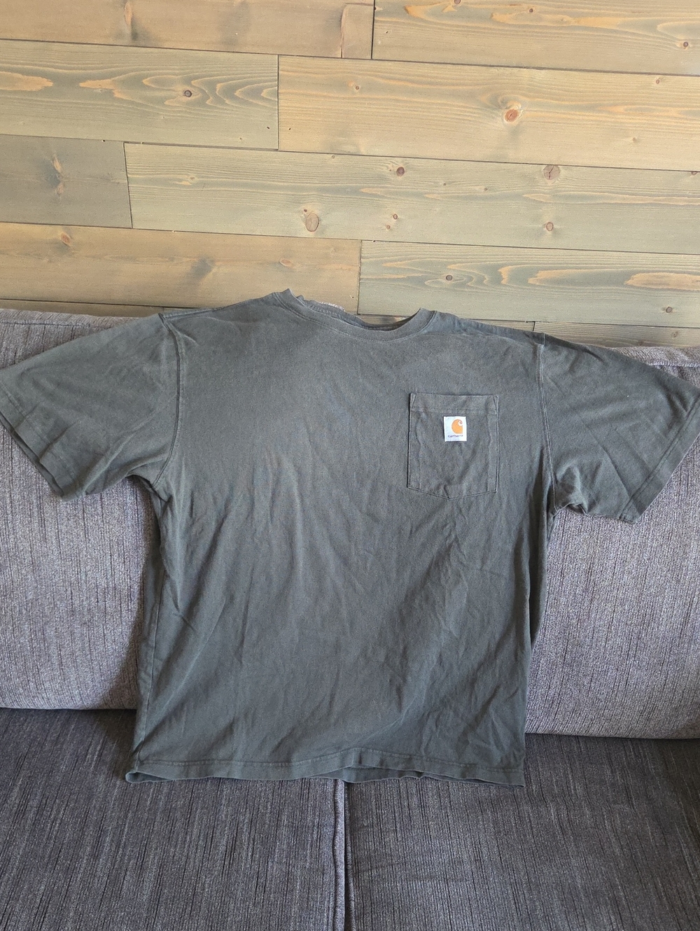 Carhartt Short-Sleeve Pocket Tee in Olive